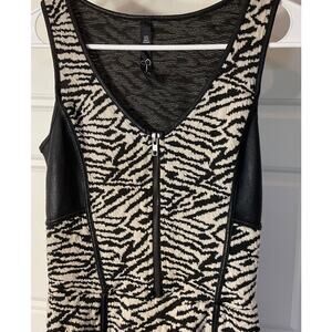 Jessica Simpson Animal Print Halter Dress W/Leather Inserts & Trim XS